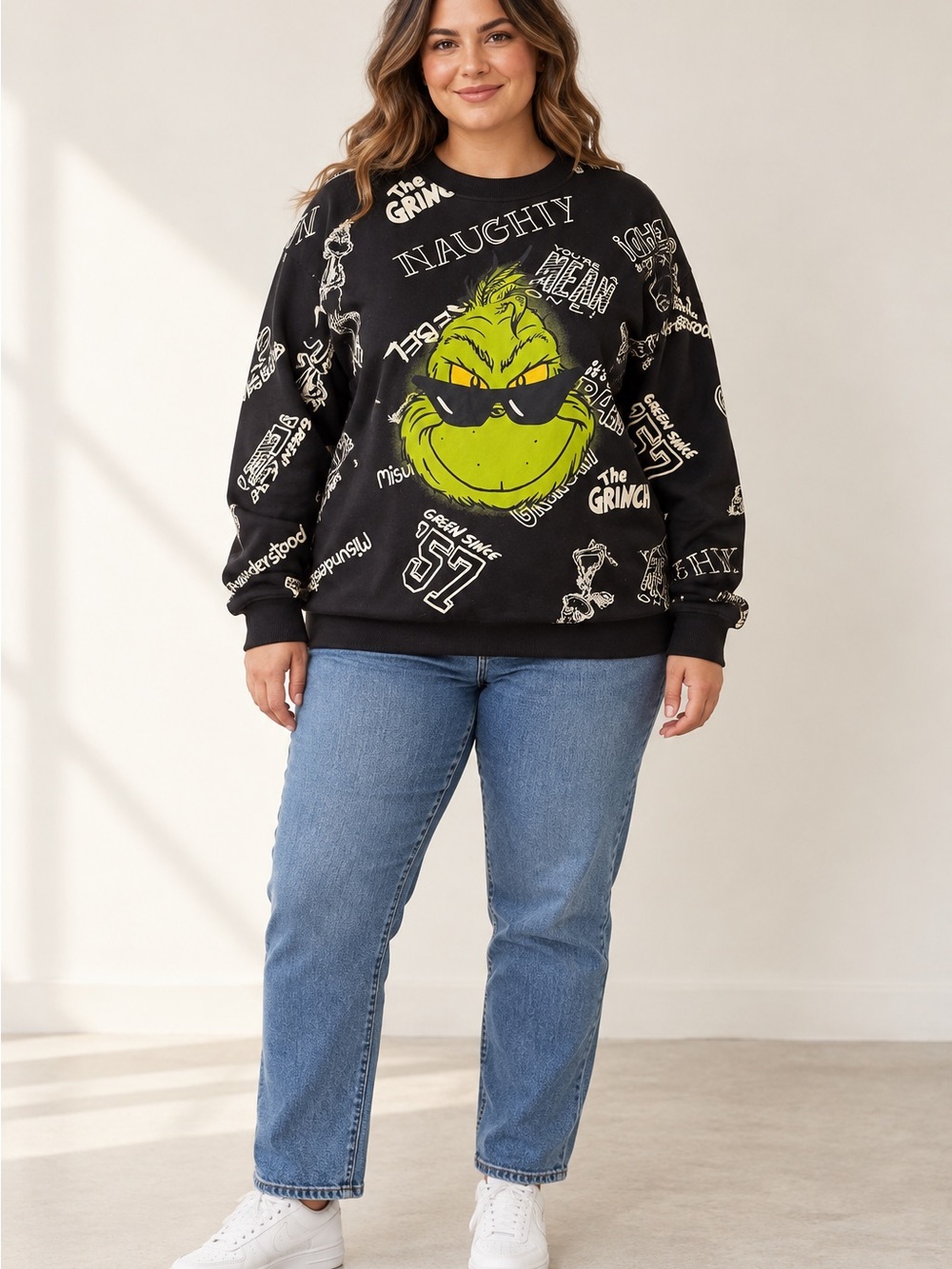 The Grinch Black Graphic Crewneck Sweatshirt — XXXL